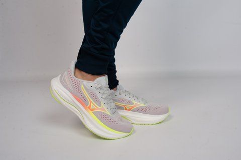 Кросівки Mizuno Wave Inspire 22 жіночі сірі/рожеві 36 (J1GD264471) J1GD264471 фото