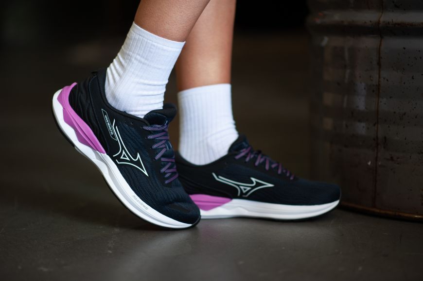 Жіночі кросівки Mizuno WAVE REVOLT 3 (J1GD248123) темно-синій півонія/білий 36.5 J1GD248123 фото