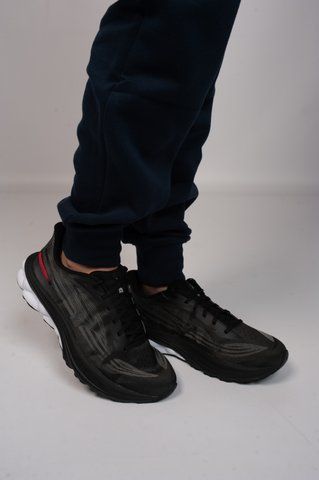 Кросівки Mizuno Wave Skyrise 7 чоловічі чорні/червоні 41 (J1GC260954) J1GC260954 фото